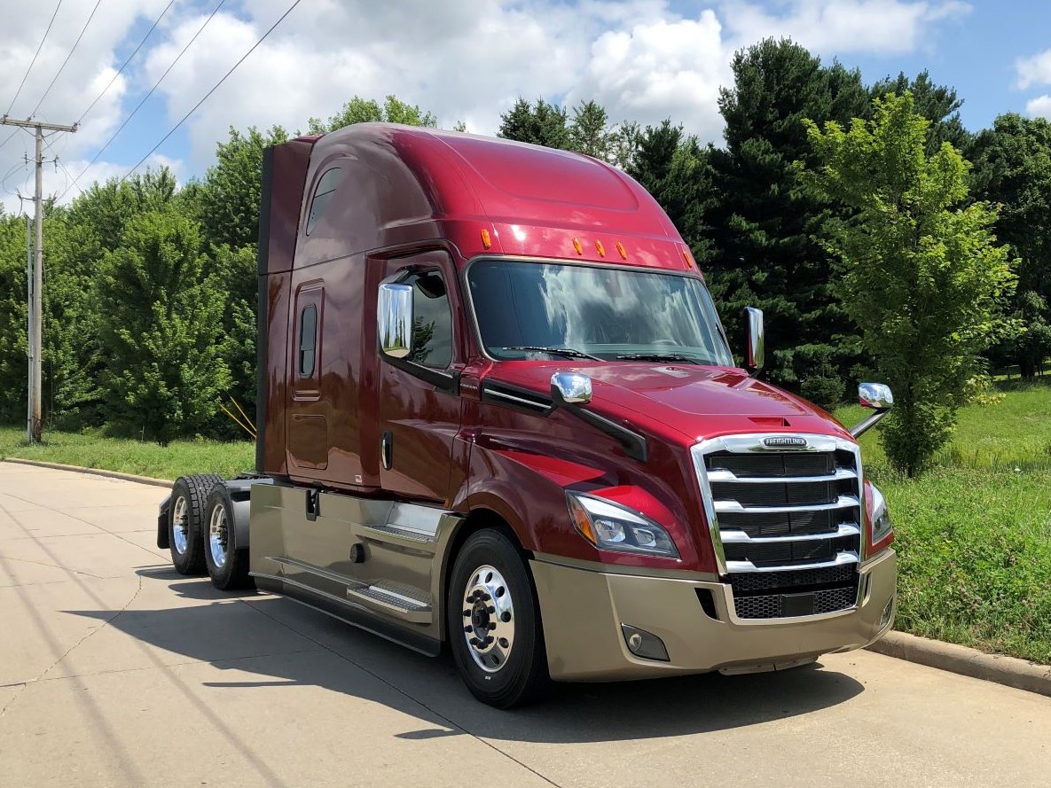 Тягач freightliner Cascadia